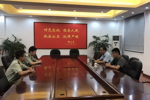 筑牢安全防線 泰州消防支隊(duì)多措并舉深化大型商業(yè)綜合體及易燃易爆企業(yè)專(zhuān)項(xiàng)治理